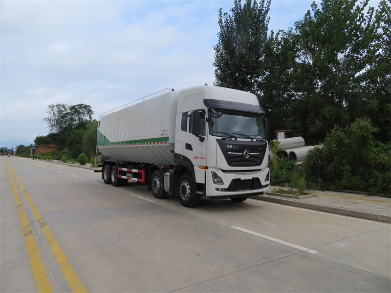 44方22噸飼料車(chē)-東風(fēng)天龍