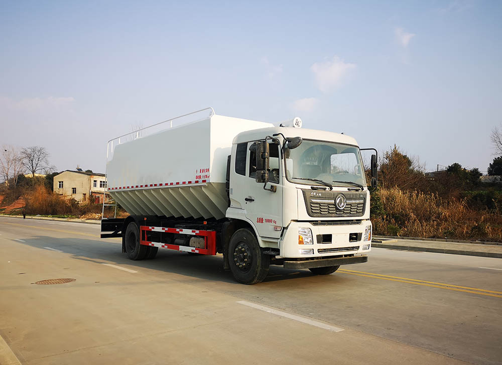 龍牧雙星牌LMX5181ZSLDF6型散裝飼料運輸車